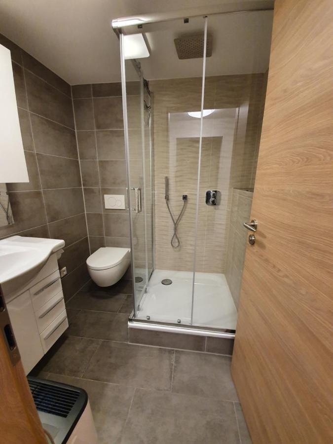 Workers Heaven Monteur - Arbeiter Zimmer เลอร์ราค ห้อง รูปภาพ