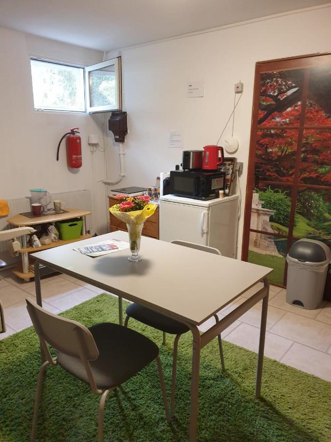 Workers Heaven Monteur - Arbeiter Zimmer เลอร์ราค ภายนอก รูปภาพ